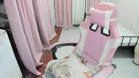 xxjasminfoxxx online show from 02-20-25, 10:05
