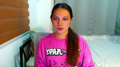 Snapshot of xxjulielovesyouxx chatting on 04-01-26, 08:17 July online show from 04-01-26, 08:17