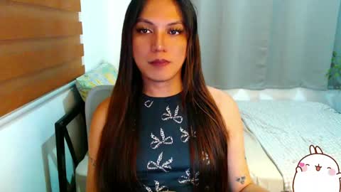 Snapshot of xxjulielovesyouxx chatting on 04-12-26, 03:28 July online show from 04-12-26, 03:28