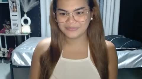 Kylie Smith online show from 06-19-26, 10:19