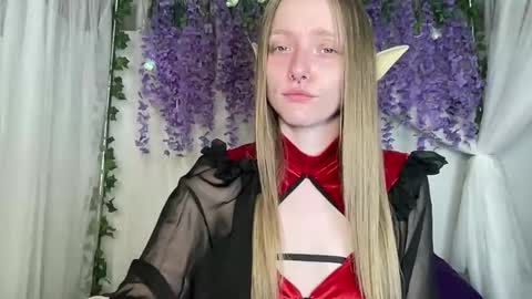 Snapshot of xxloveanastasia chatting on 06-08-26, 02:39 LoveAnastasia online show from 06-08-26, 02:39