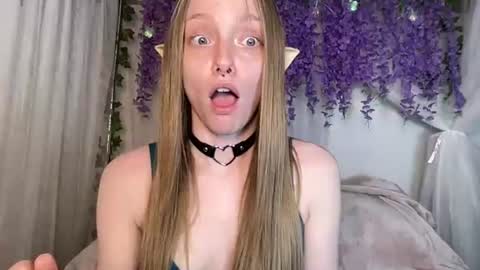 Snapshot of xxloveanastasia chatting on 06-18-26, 03:05 LoveAnastasia online show from 06-18-26, 03:05