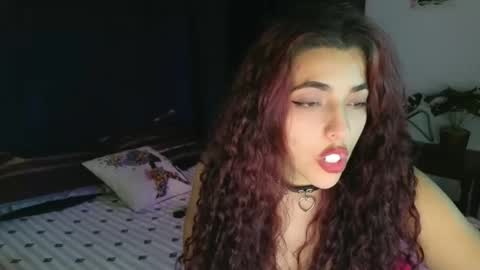 Snapshot of xxmaggieeexx chatting on 12-04-25, 03:16 mag online show from 12-04-25, 03:16