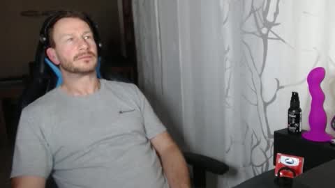 Snapshot of xxmettexx chatting on 02-08-26, 09:07 xxmettexx online show from 02-08-26, 09:07