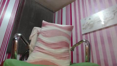 Snapshot of xxrowenatastycockforyouxx chatting on 02-13-25, 09:51 xxrowenatastycockforyouxx online show from 02-13-25, 09:51