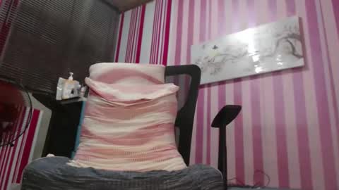 Snapshot of xxrowenatastycockforyouxx chatting on 10-03-25, 02:52 xxrowenatastycockforyouxx online show from 10-03-25, 02:52