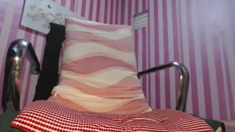 Snapshot of xxrowenatastycockforyouxx chatting on 11-11-25, 04:23 xxrowenatastycockforyouxx online show from 11-11-25, 04:23