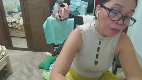 xxsexypinayxx online show from 04-12-26, 01:27