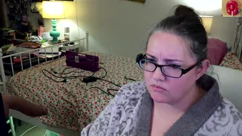 Strawberry Jane online show from 04-07-26, 04:57