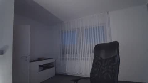 Eddi online show from 12-20-24, 06:50