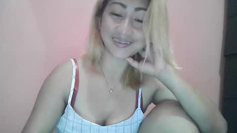Snapshot of xxsugarpopxx chatting on 02-16-25, 12:21 xxsugarpopxx online show from 02-16-25, 12:21