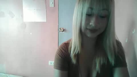 Snapshot of xxsugarpopxx chatting on 10-10-25, 12:09 xxsugarpopxx online show from 10-10-25, 12:09