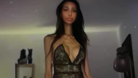 Mia and shawn online show from 04-16-26, 02:51