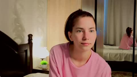 Snapshot of xxx_hotbae_xxx chatting on 07-10-26, 02:16 Eva online show from 07-10-26, 02:16