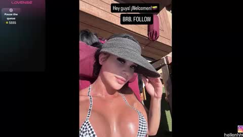 Snapshot of xxx_johann chatting on 12-15-25, 10:03 Miluu bronwx online show from 12-15-25, 10:03