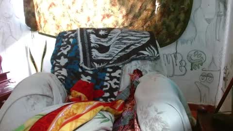   LILI  online show from 02-11-25, 07:05