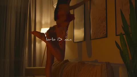 Snapshot of xxx_sunset chatting on 01-06-26, 01:59 Molly online show from 01-06-26, 01:59