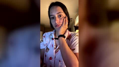 Lola online show from 05-19-26, 08:31