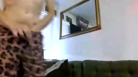 Snapshot of xxxboy23xo chatting on 09-21-25, 06:20 xxxboy23xo online show from 09-21-25, 06:20