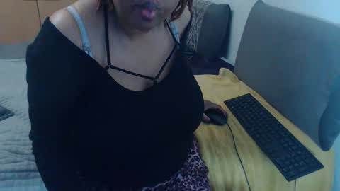 Ayanda online show from 09-29-25, 04:01