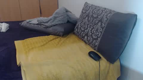 Ayanda online show from 10-21-25, 06:19