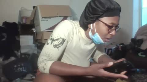 Danielle online show from 05-18-26, 04:24