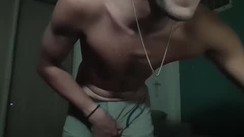 Snapshot of xxxfacu chatting on 02-23-25, 07:33 xxxfacu online show from 02-23-25, 07:33