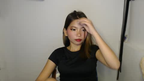 Snapshot of xxxforyouonlyxxx chatting on 01-12-25, 05:56 inday pinay online show from 01-12-25, 05:56