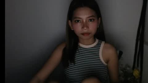 Snapshot of xxxforyouonlyxxx chatting on 03-12-25, 12:26 inday pinay online show from 03-12-25, 12:26