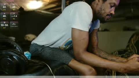 Snapshot of xxxjrstrokesxxx chatting on 05-09-26, 02:17 xxxjrstrokesxxx online show from 05-09-26, 02:17