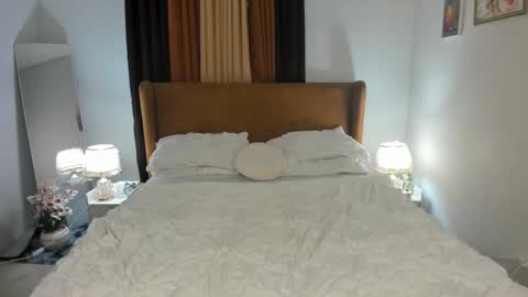 Snapshot of xxxkittysalazarxxx chatting on 12-21-24, 03:47 Kitty online show from 12-21-24, 03:47