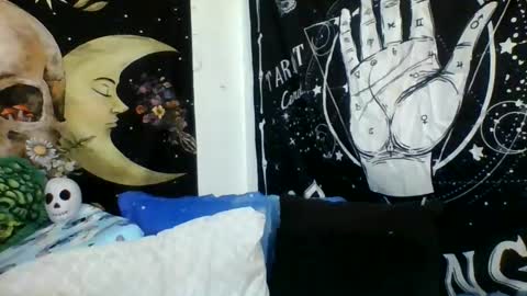 Misti online show from 11-20-25, 08:36