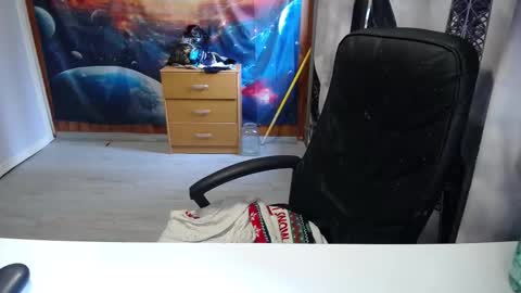 Snapshot of xxxnewlywedsxxx chatting on 10-11-25, 08:57 Lana online show from 10-11-25, 08:57