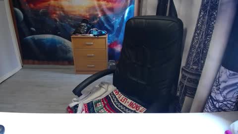 Snapshot of xxxnewlywedsxxx chatting on 10-15-25, 10:04 Lana online show from 10-15-25, 10:04