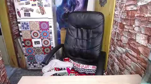 Lana online show from 07-19-26, 11:52