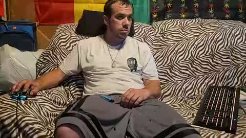 ScubaSteve online show from 06-11-26, 10:57