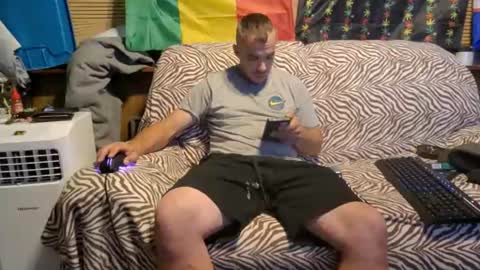 ScubaSteve online show from 07-05-26, 07:59