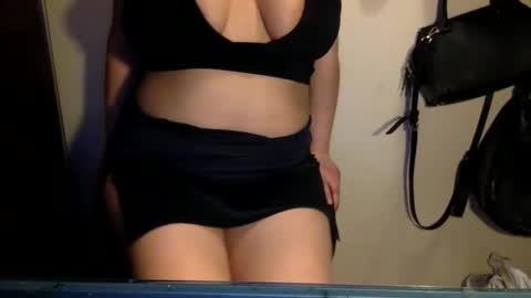 Snapshot of xxxtroublex chatting on 04-10-26, 01:44 hotpinktrouble online show from 04-10-26, 01:44