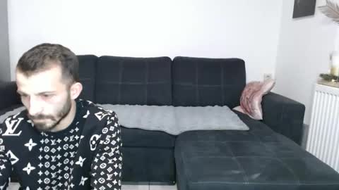 Snapshot of xxxtruelovexxx chatting on 12-18-25, 06:14 Bella-Luna online show from 12-18-25, 06:14