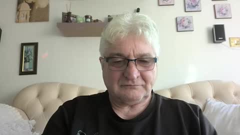 Snapshot of xxxxpeter55 chatting on 03-04-26, 01:50 xxxxpeter55 online show from 03-04-26, 01:50