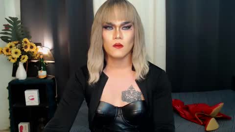 QueenMarina online show from 12-16-24, 02:15