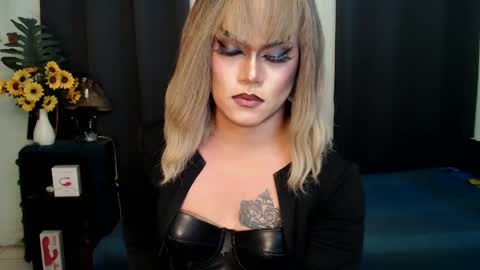 QueenMarina online show from 01-07-25, 01:59