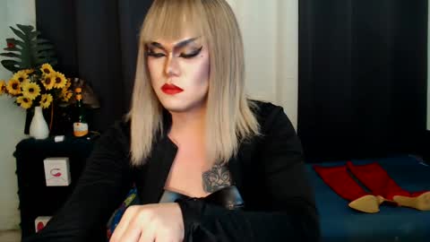 QueenMarina online show from 02-17-25, 08:52