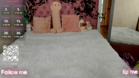 Snapshot of y0ung_lina18 chatting on 11-20-25, 05:12 Lina online show from 11-20-25, 05:12