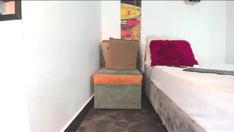 Sr. Y0ung Master online show from 11-09-25, 07:34