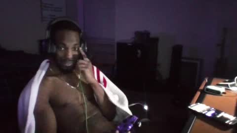 Snapshot of y_sticky chatting on 03-07-25, 05:18 y_sticky online show from 03-07-25, 05:18