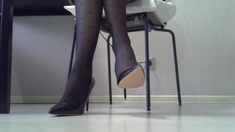 Dina online show from 04-09-26, 07:47