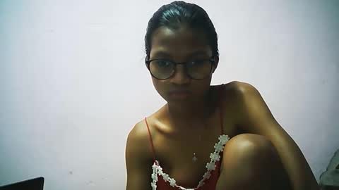 Snapshot of yalane chatting on 11-21-25, 07:07 yalane online show from 11-21-25, 07:07