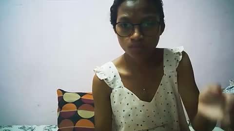 Snapshot of yalane chatting on 11-25-25, 06:57 yalane online show from 11-25-25, 06:57