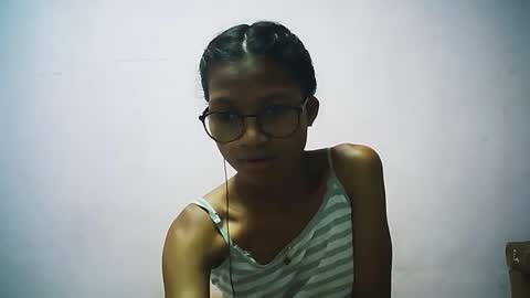 Snapshot of yalane chatting on 11-28-25, 06:10 yalane online show from 11-28-25, 06:10